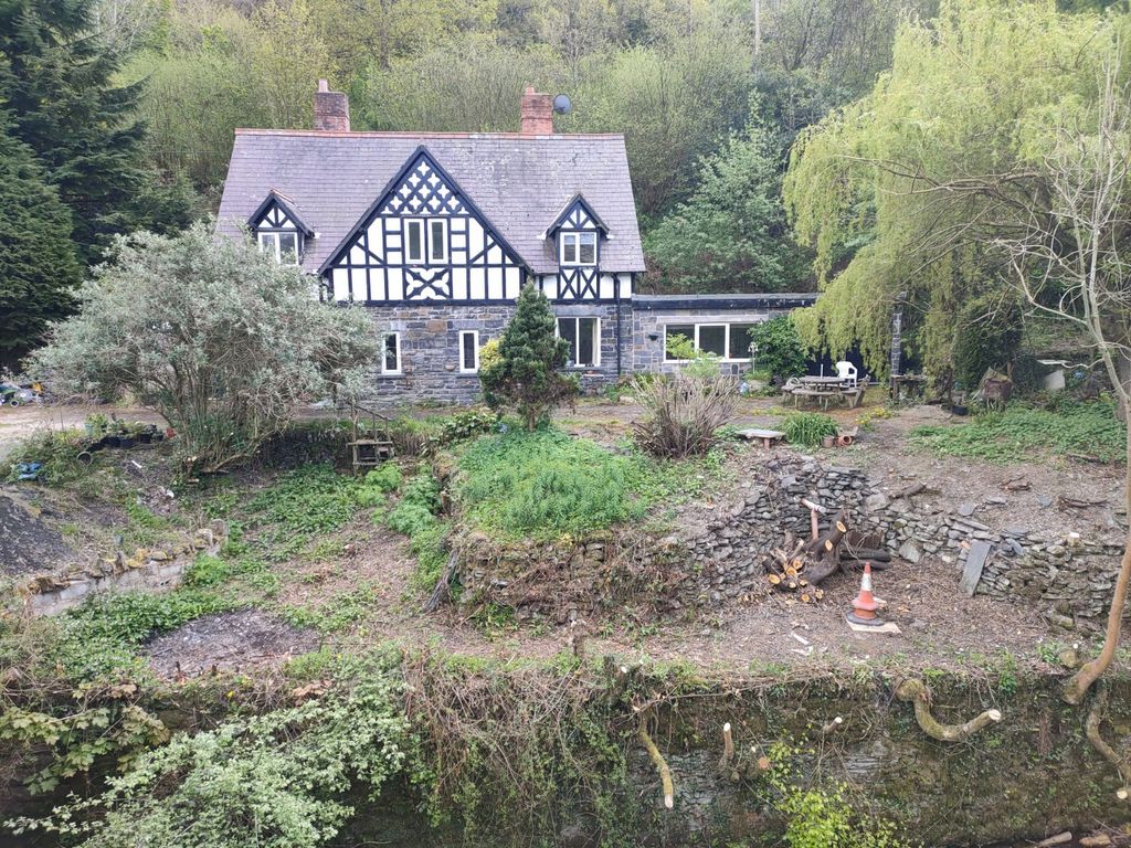 4 bed semidetached house for sale in Berwyn, Llangollen LL20 Zoopla