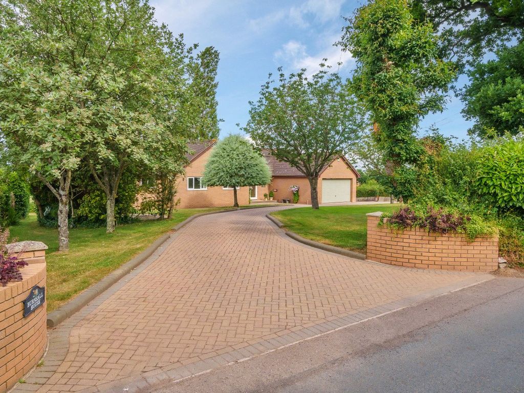 3 bed bungalow for sale in Woodbury Salterton, Exeter EX5 Zoopla