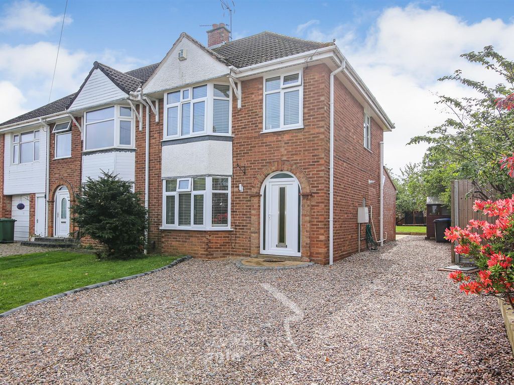 3 bed semidetached house for sale in Barton Road, Bilton, Rugby CV22