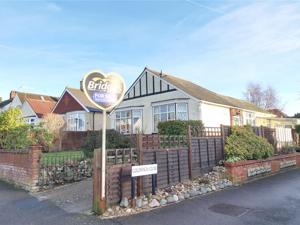 2 bed bungalow for sale in Ayling Lane, Aldershot GU11 Zoopla