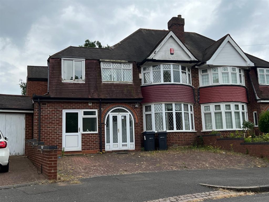 5 bed semidetached house for sale in Denewood Avenue, Handsworth Wood