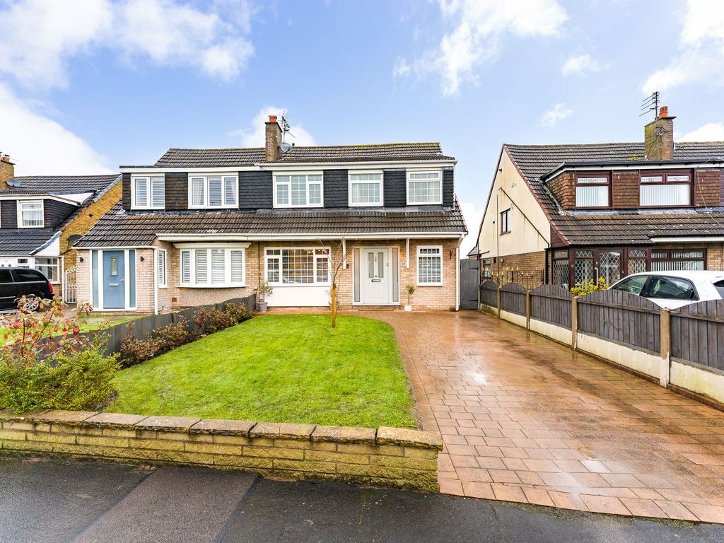 3 bed semidetached house for sale in Arklow Drive, Hale Village L24, £