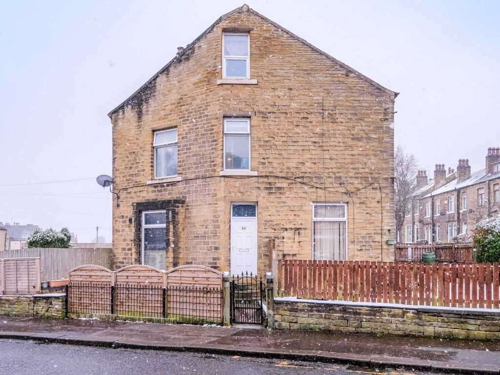 3 bed end terrace house for sale in Norwood Road, Birkby HD2 Zoopla
