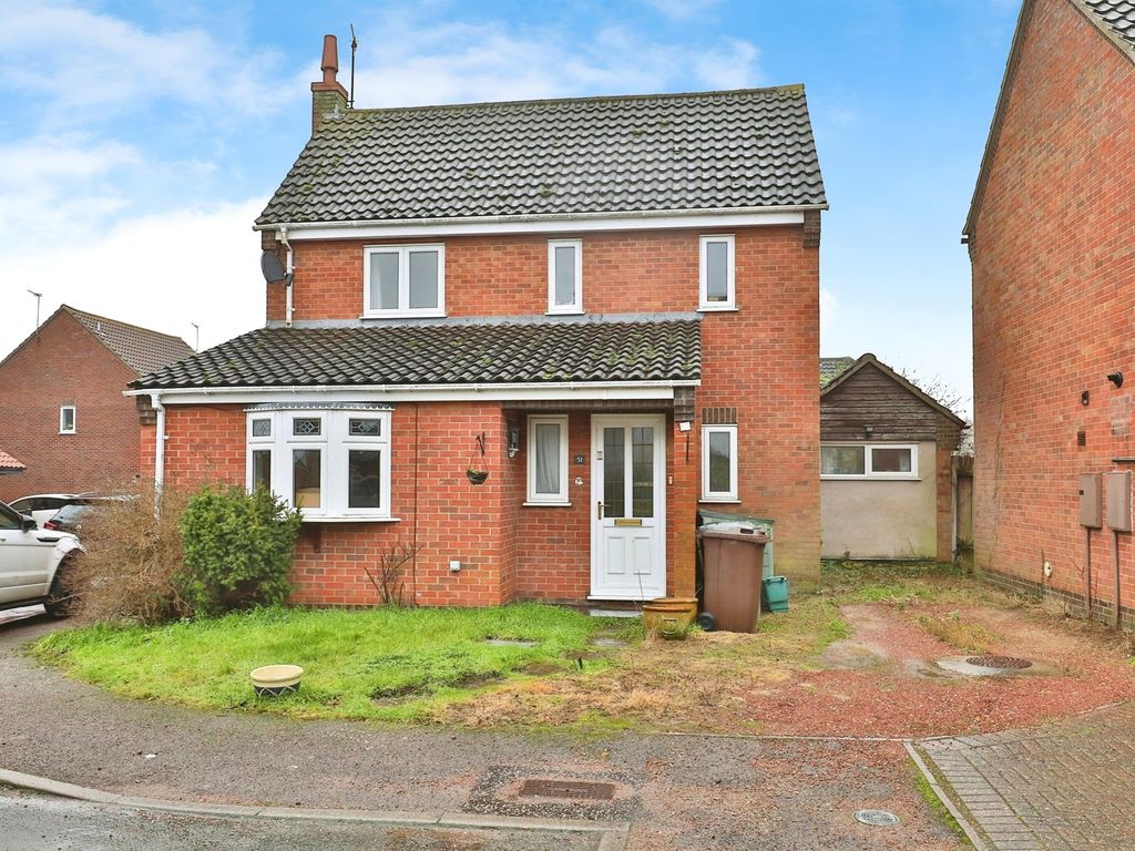 3 bed detached house for sale in Rosetta Road, Spixworth, Norwich NR10, £300,000 Zoopla