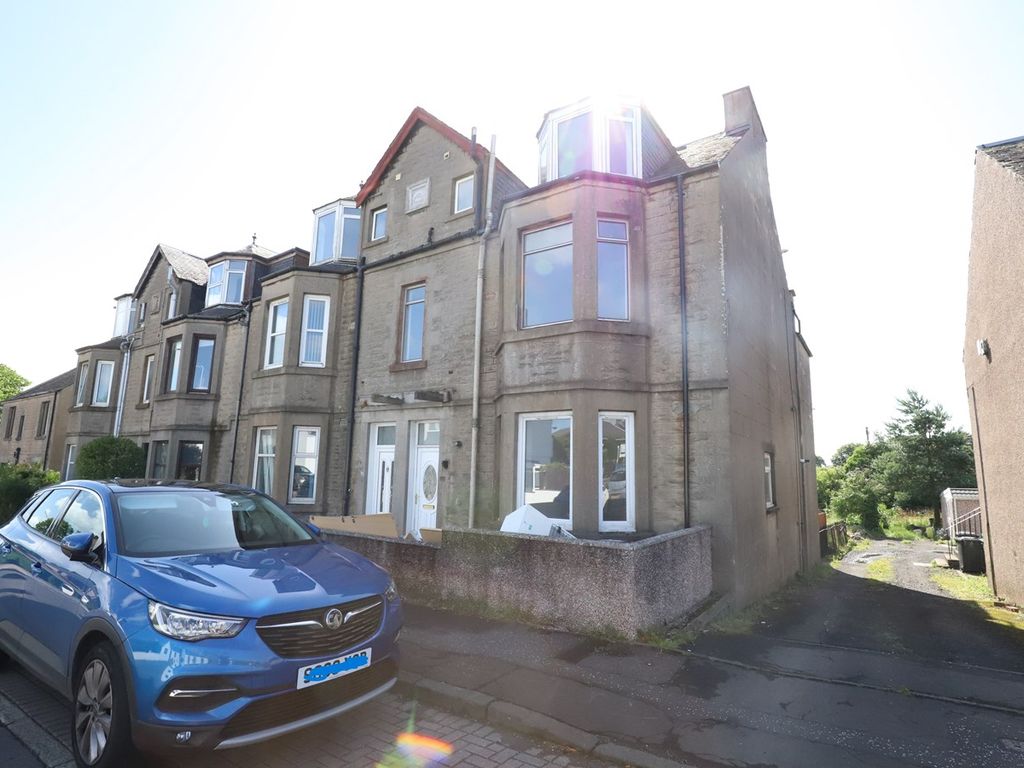 2 bed flat for sale in Cocklaw Street, Kelty KY4, £63,000 Zoopla