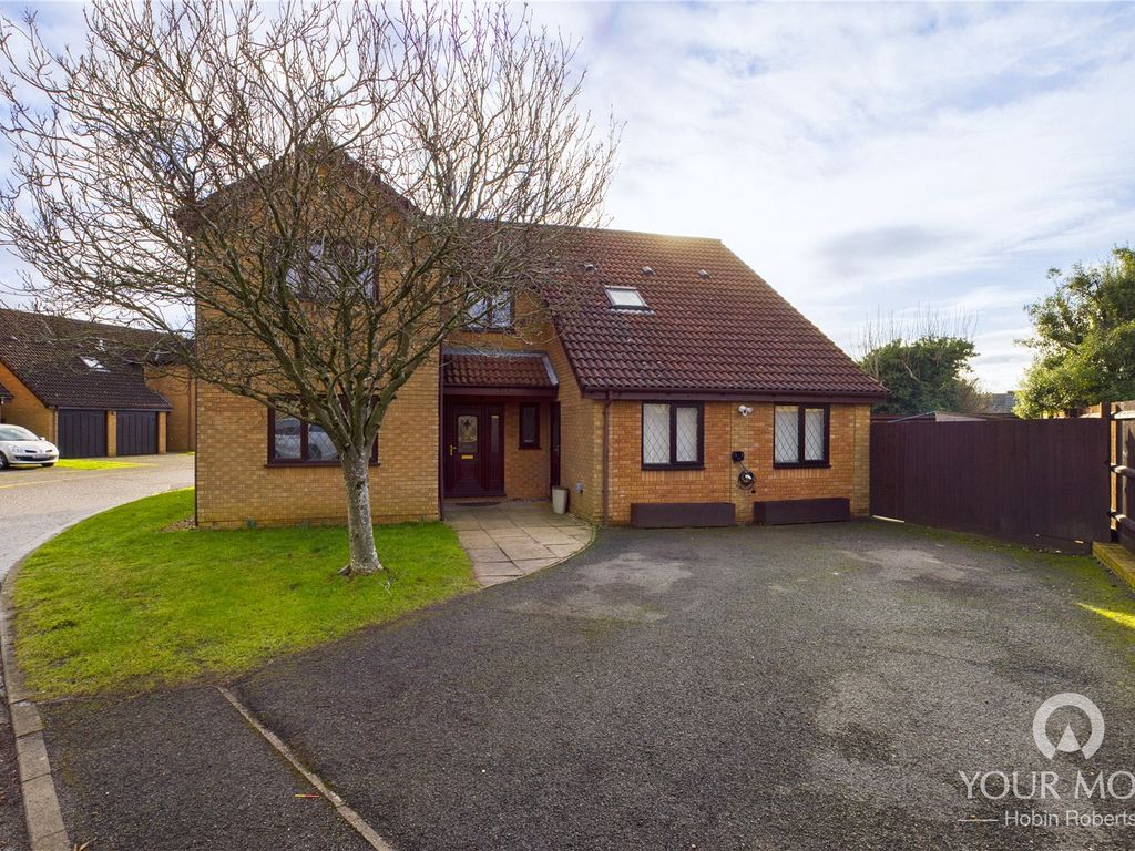 Ambridge Close, East Hunsbury, Northampton NN4  