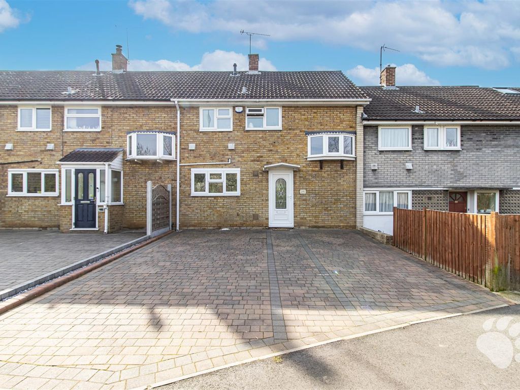 3 bed terraced house for sale in Pin Mill, Basildon SS14, £350,000 Zoopla