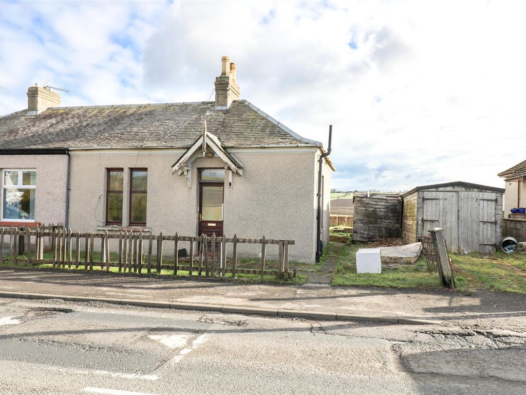 1 bed semidetached bungalow for sale in West End, Kinglassie