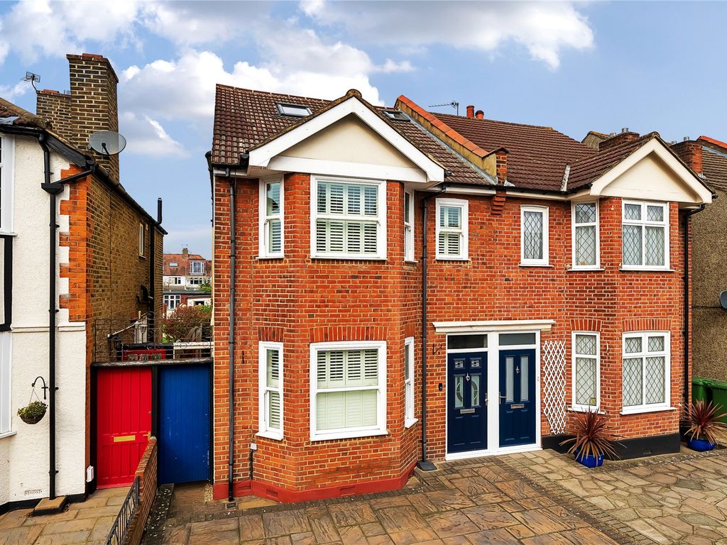 4 bed semidetached house for sale in Southlands Road, Bromley BR2, £