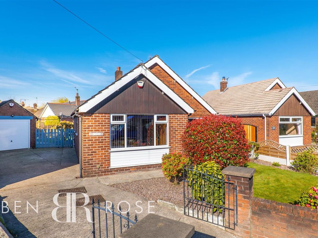2 bed detached bungalow for sale in Leyland Lane, Leyland PR25 Zoopla