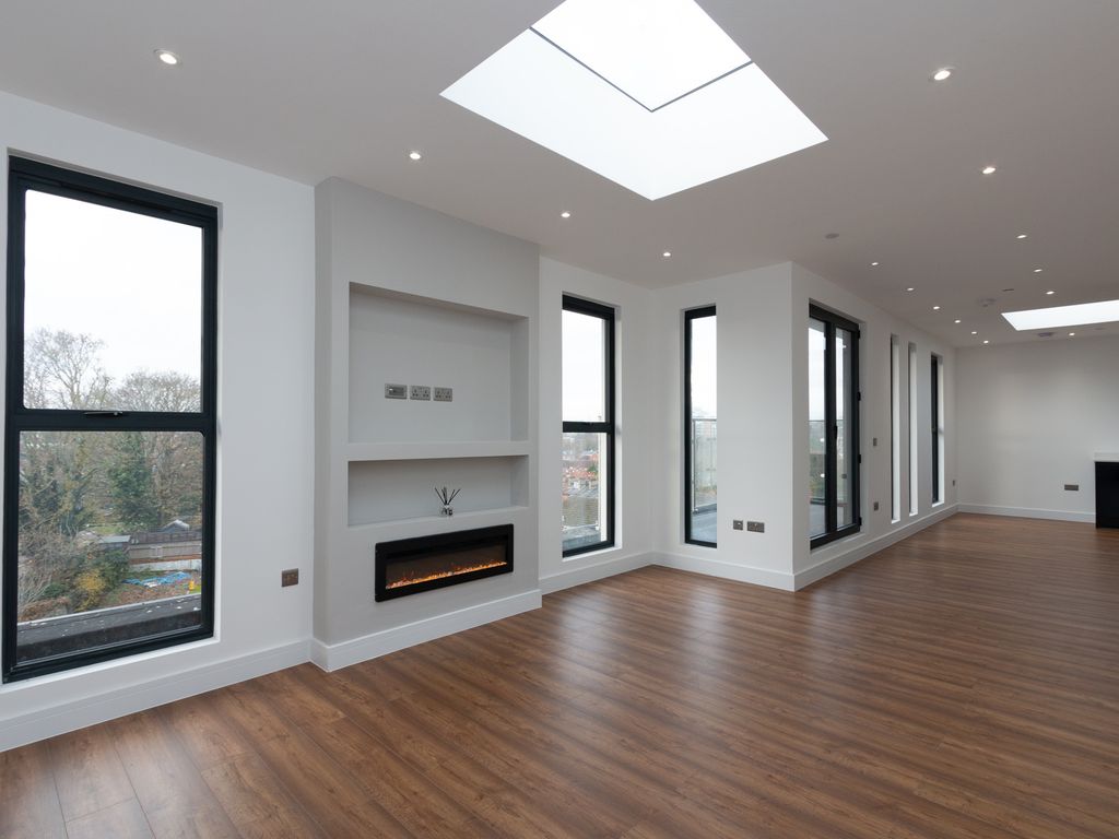 2 bed flat to rent in New Street, Basingstoke RG21, £1,750 pcm Zoopla