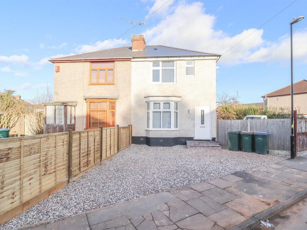 3 bed semidetached house for sale in Gresley Road, Henley Green