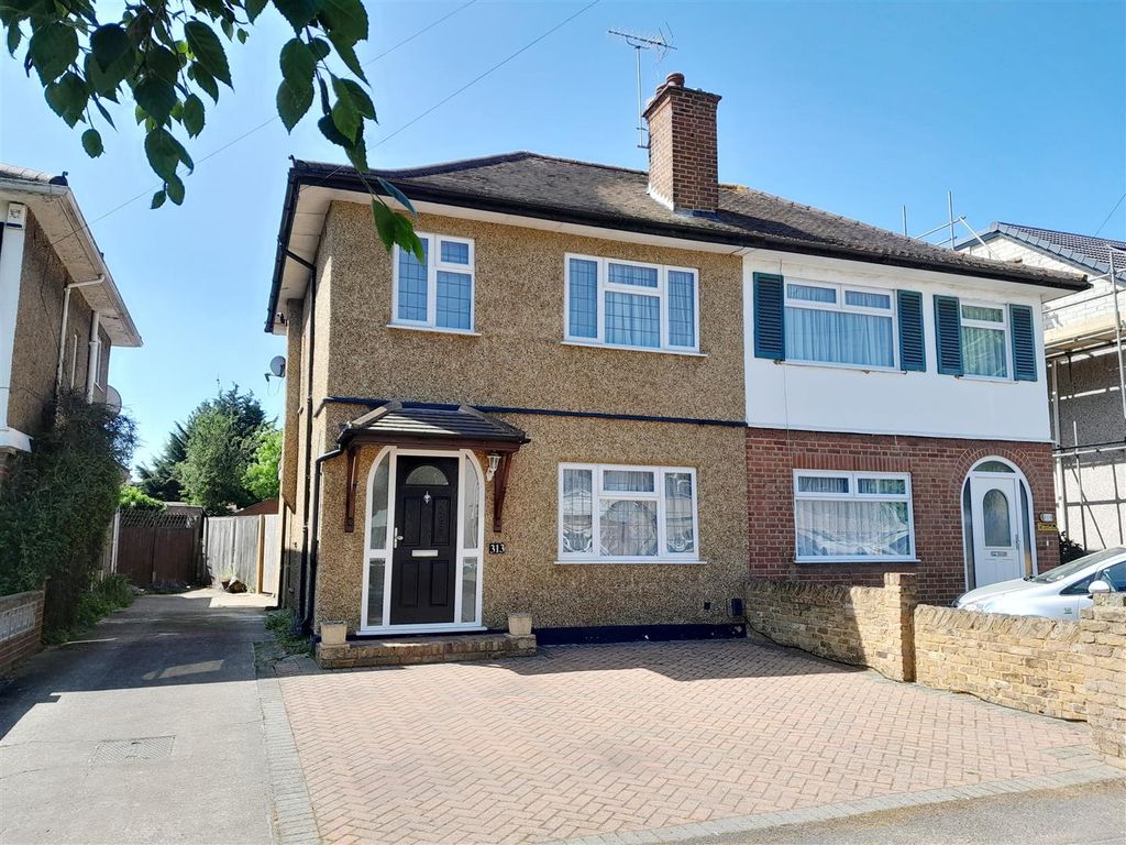 3 bed semidetached house for sale in Balmoral Drive, Hayes UB4 Zoopla