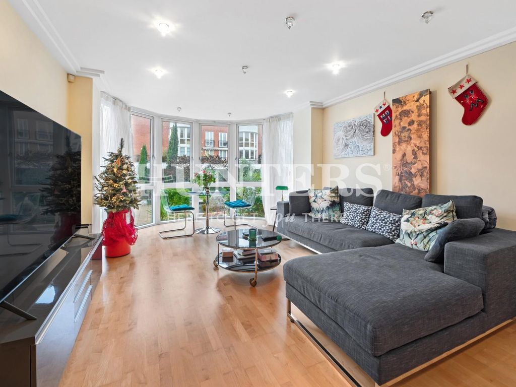 Kidderpore Avenue, London NW3  