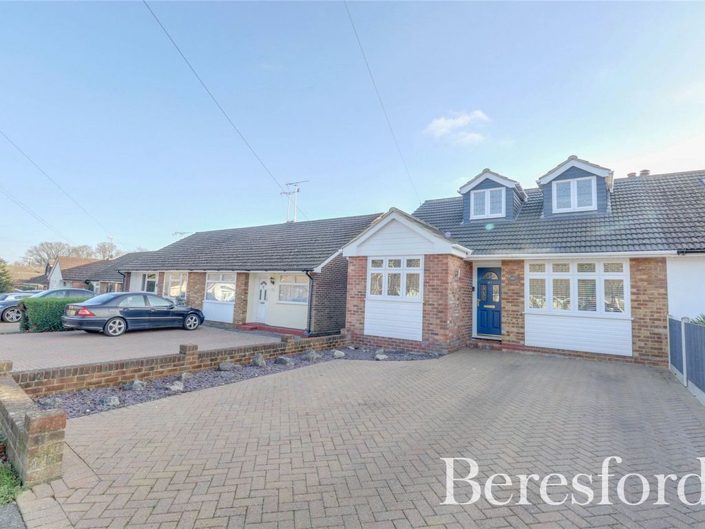 4 bed semidetached house for sale in Arnolds Avenue, Hutton CM13 Zoopla