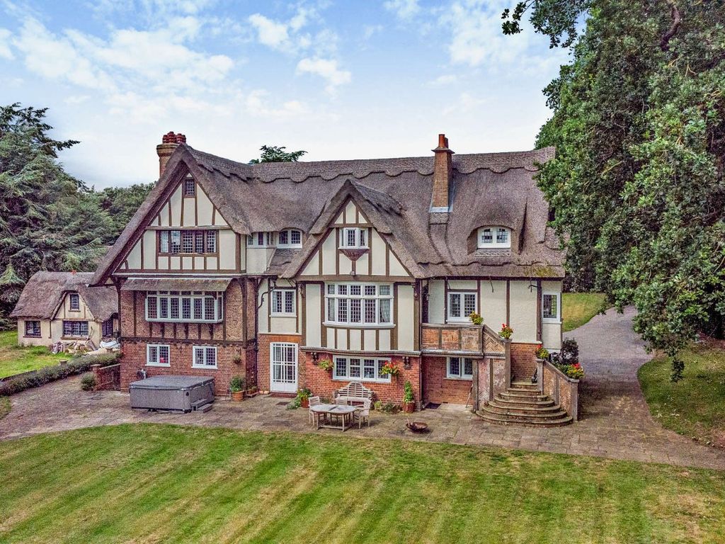 5 bed detached house for sale in Church Road, Horning, Norwich, Norfolk