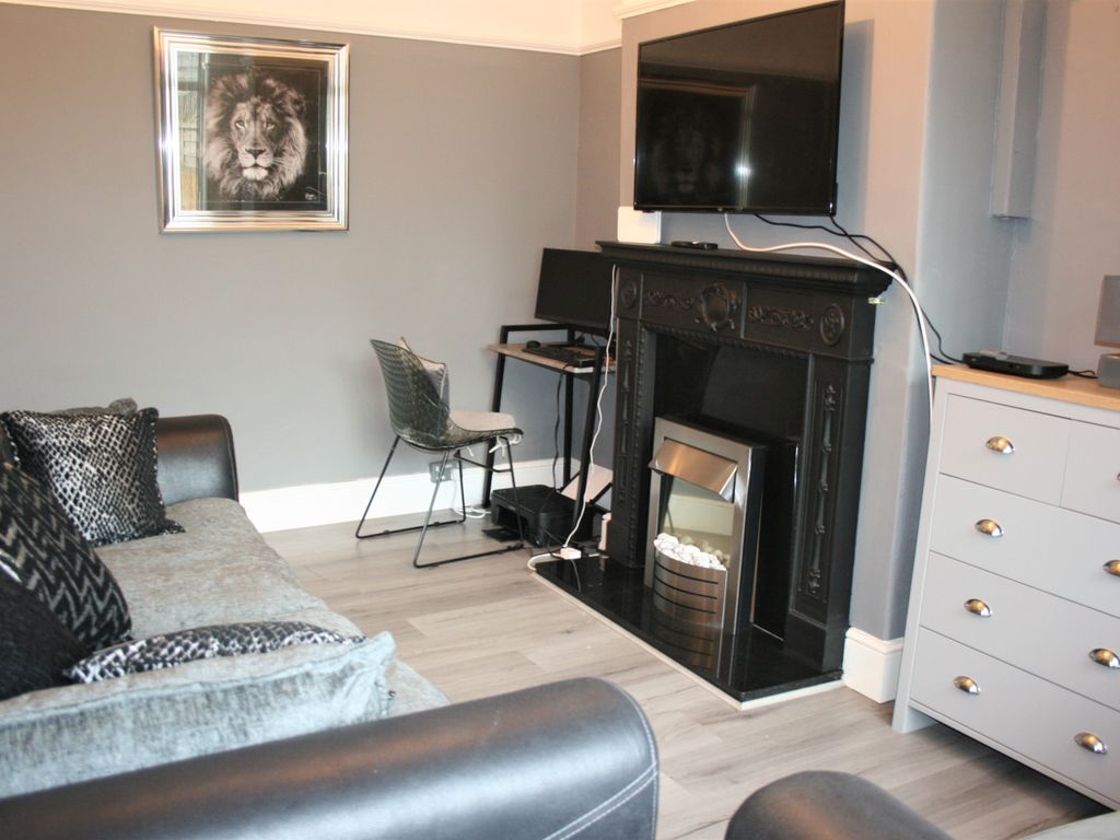 3 bed semidetached house for sale in Schneider Road, BarrowInFurness