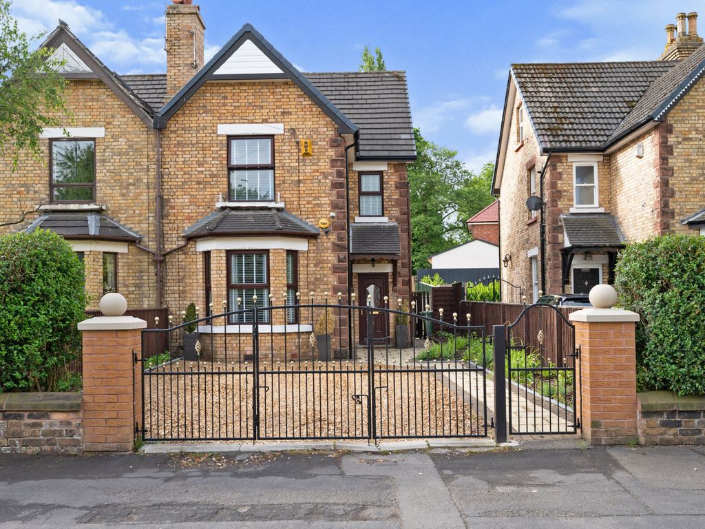 4 bed semidetached house for sale in St. Helens Road, Eccleston Park