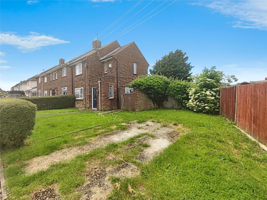 2 bed end terrace house for sale in Dunkirk Drive, Chatham, Kent ME5, £