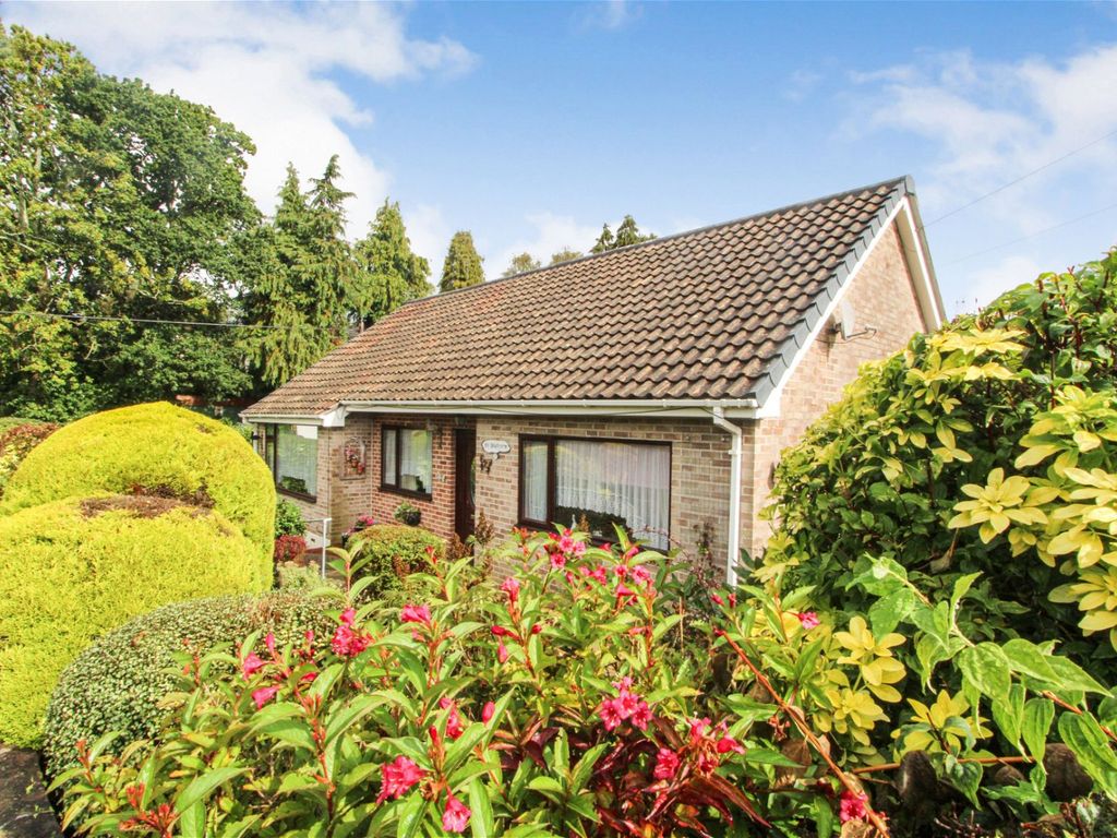 3 bed bungalow for sale in Nash Close, Dibden Purlieu, Southampton SO45