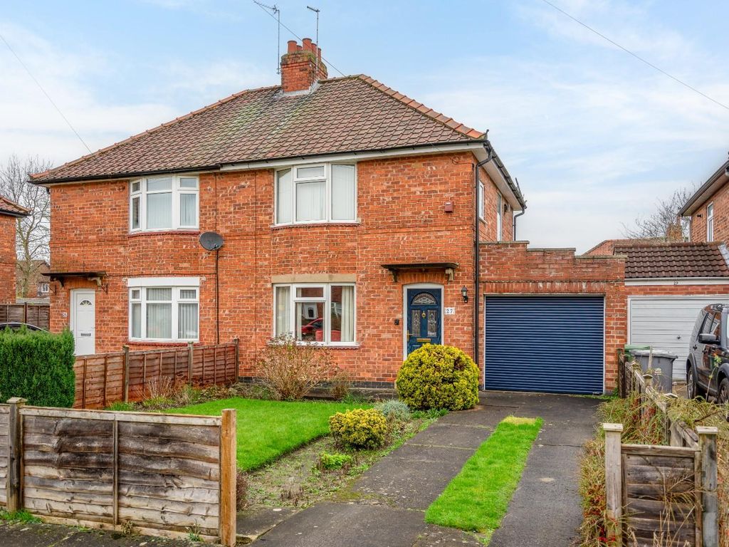 3 bed semidetached house for sale in Gower Road, York YO24, £275,000