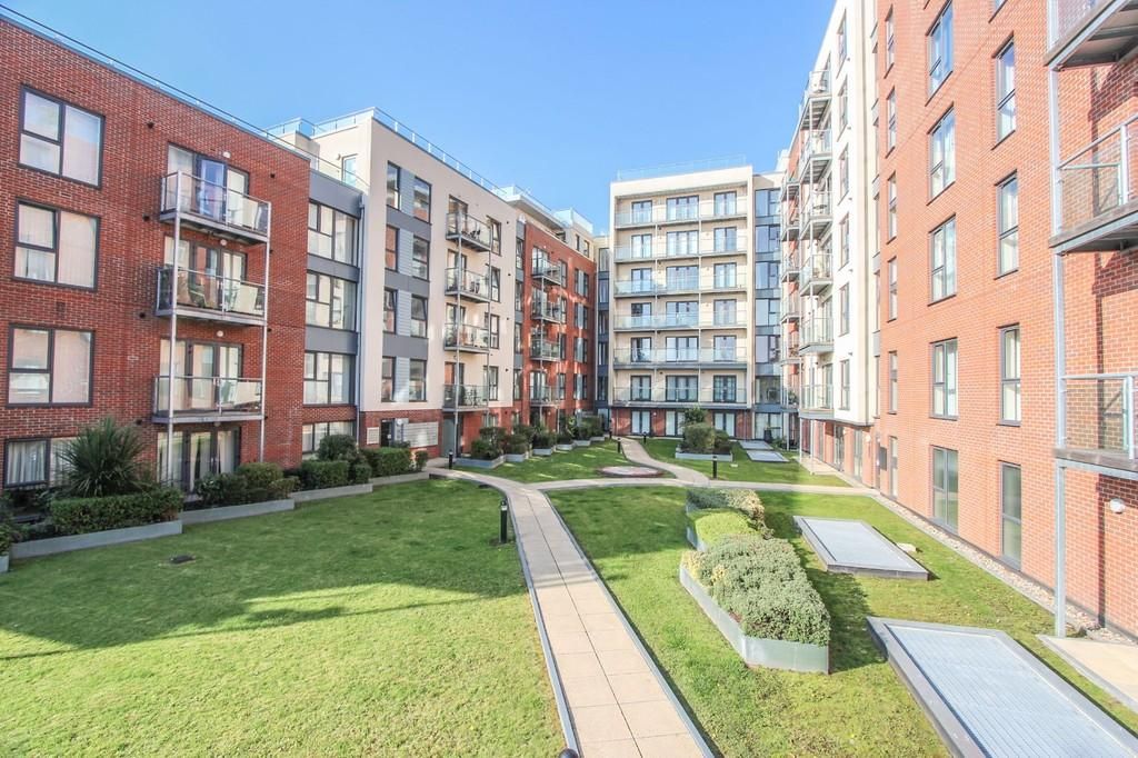 1 bed flat to rent in Mosaic House, Midland Road, Hemel Hempstead