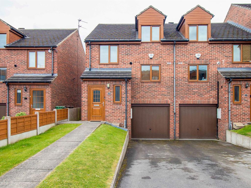 3 bed semidetached house to rent in Jacobs Court, Horbury, Wakefield