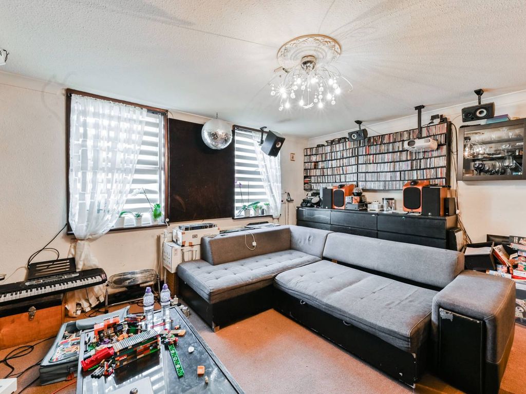 1 bed flat for sale in St James's Street, Walthamstow, London E17 Zoopla