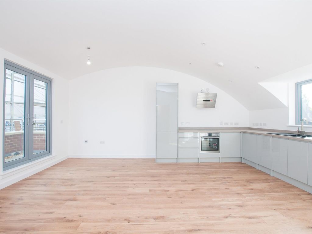 1 bed flat to rent in Courtlands, Maidenhead SL6 Zoopla