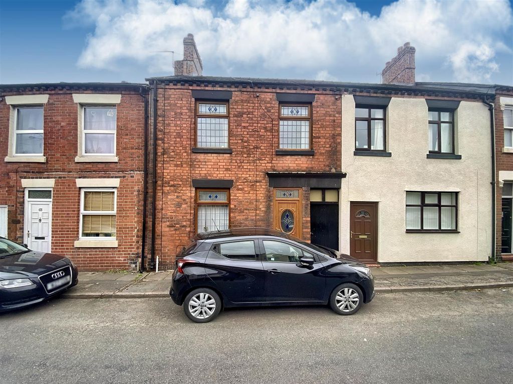 3 bed terraced house for sale in Newcastle Street, Silverdale