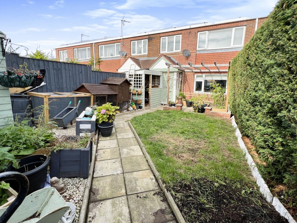 3 bed terraced house for sale in Wordsworth Crescent, Blacon, Chester