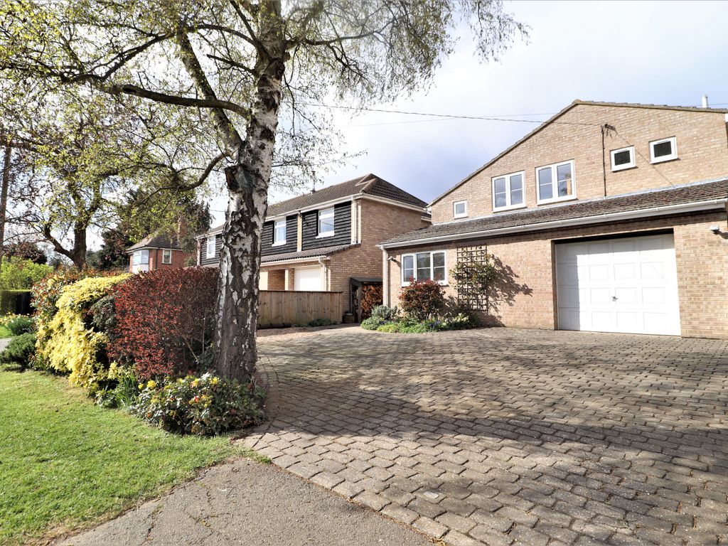 5 bed detached house for sale in King Street, Rampton, Cambridge CB24