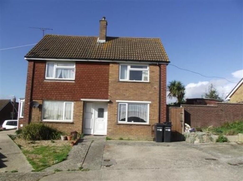 1 bed flat to rent in Oaklands Road, Yeovil BA21, £570 pcm Zoopla