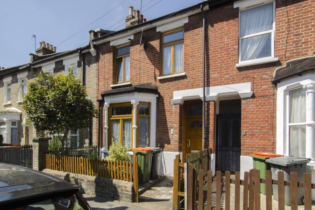 3 bed terraced house for sale in Park Grove, Stratford, London E15 Zoopla
