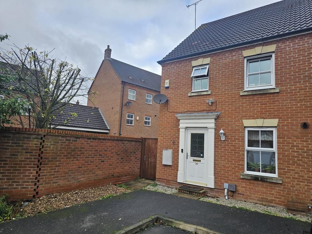 3 bed semidetached house for sale in Olivia Drive, Slough SL3, £