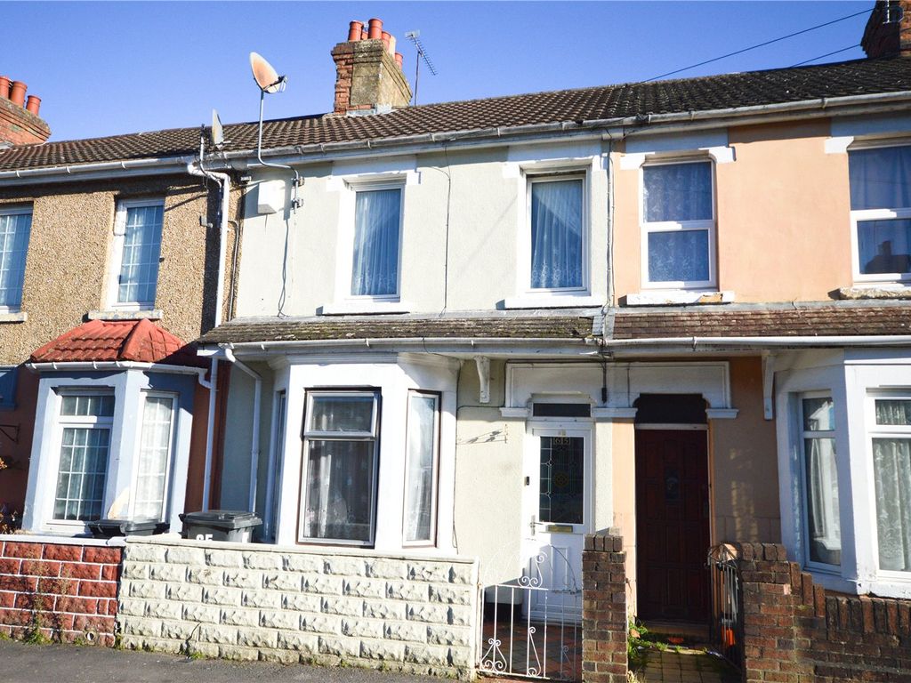 3 bed terraced house for sale in Rosebery Street, Swindon, Wiltshire