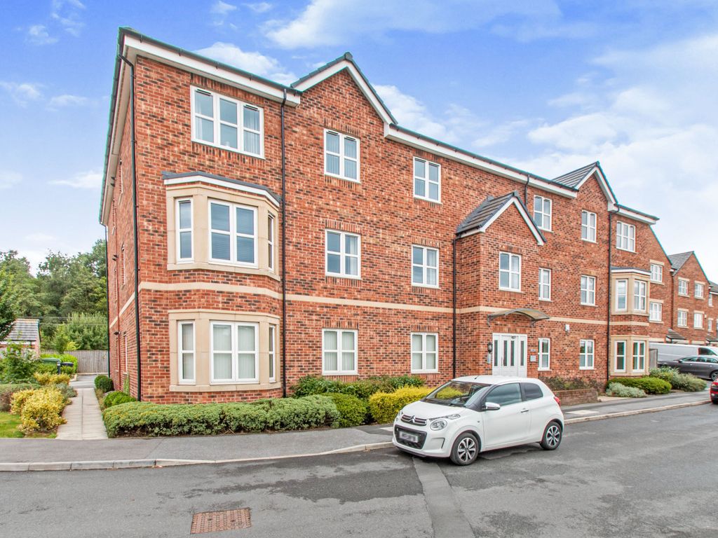 2 bed flat for sale in Saxon Court, 46 Scampston Drive, East Ardsley