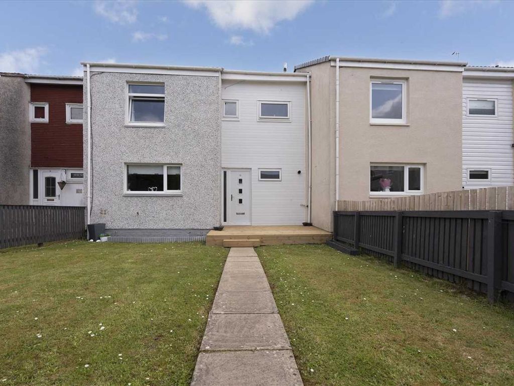 3 bed terraced house for sale in Broom Crescent, Greenhills, East