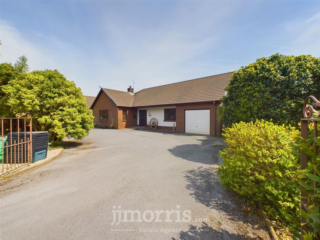3 bed detached bungalow for sale in Bowls Road, Blaenporth, Cardigan