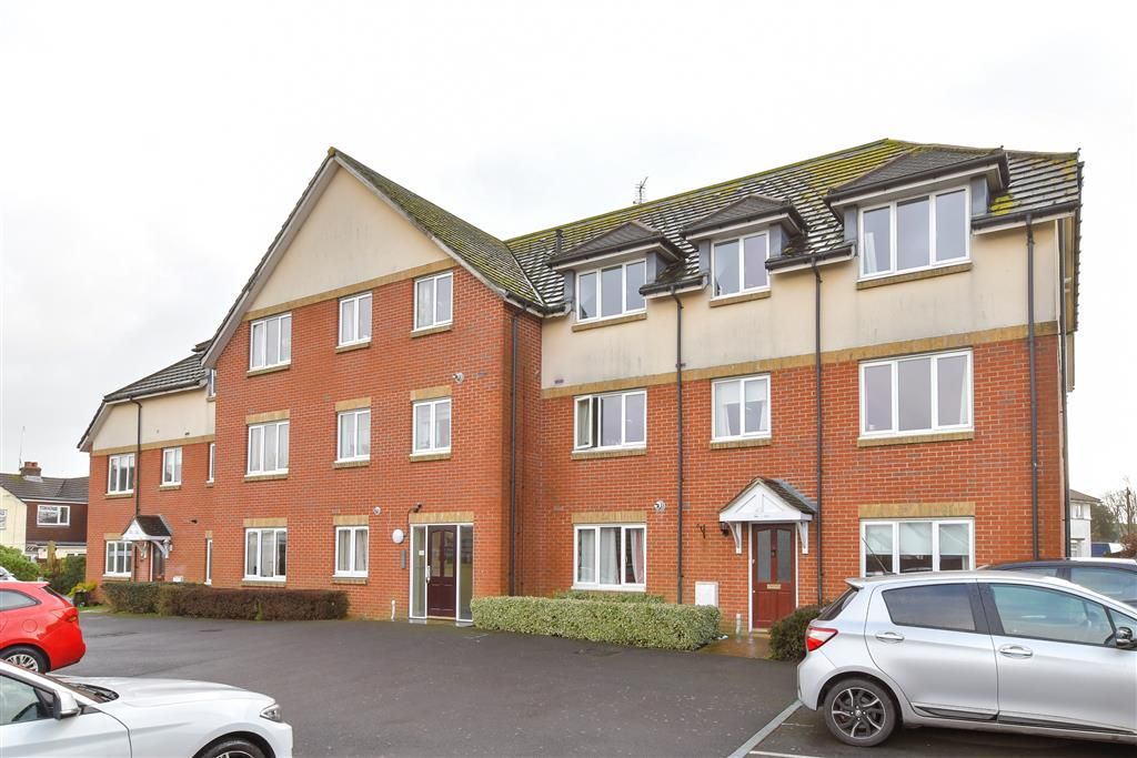 2 bed flat for sale in Westloats Lane, Bognor Regis, West Sussex PO21