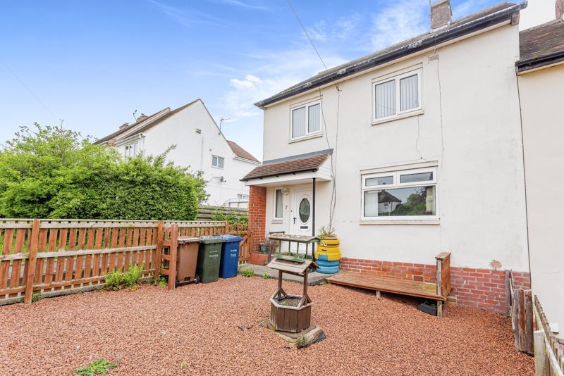 3 bed property for sale in The Causeway, Newburn, Newcastle Upon Tyne