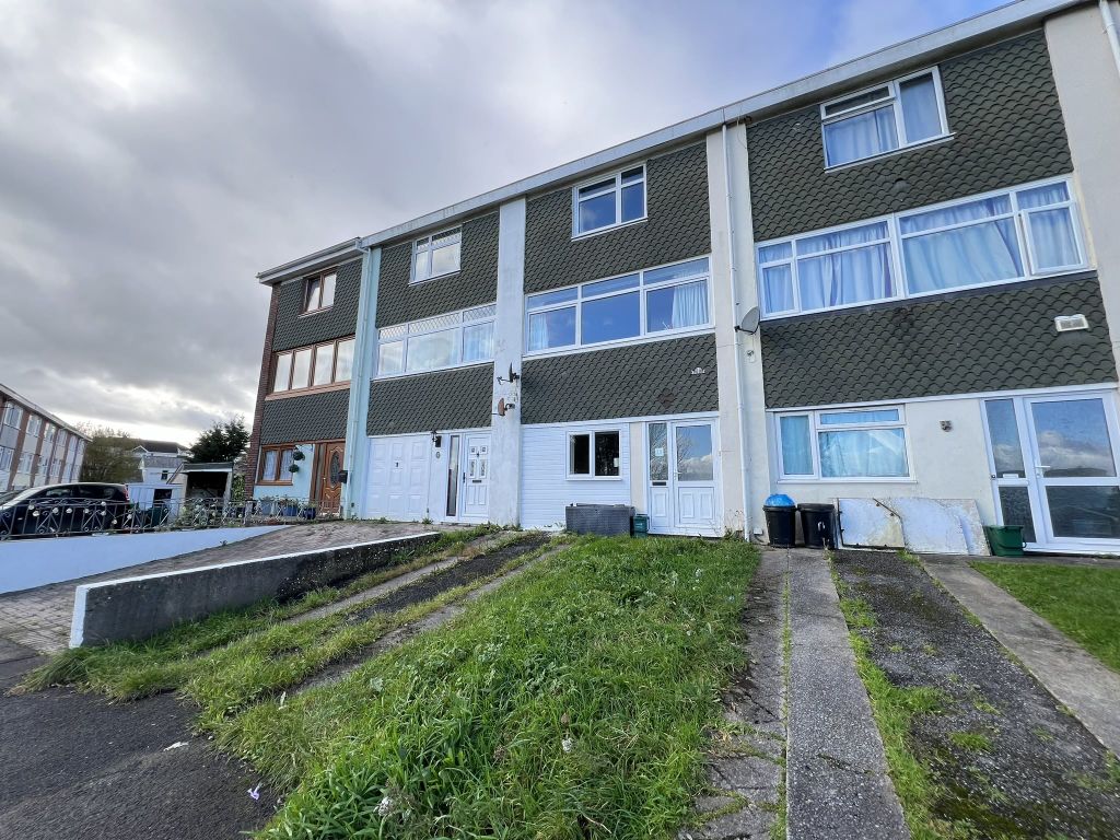 5 bed terraced house for sale in HeolYWawr, Carmarthen SA31, £159,950
