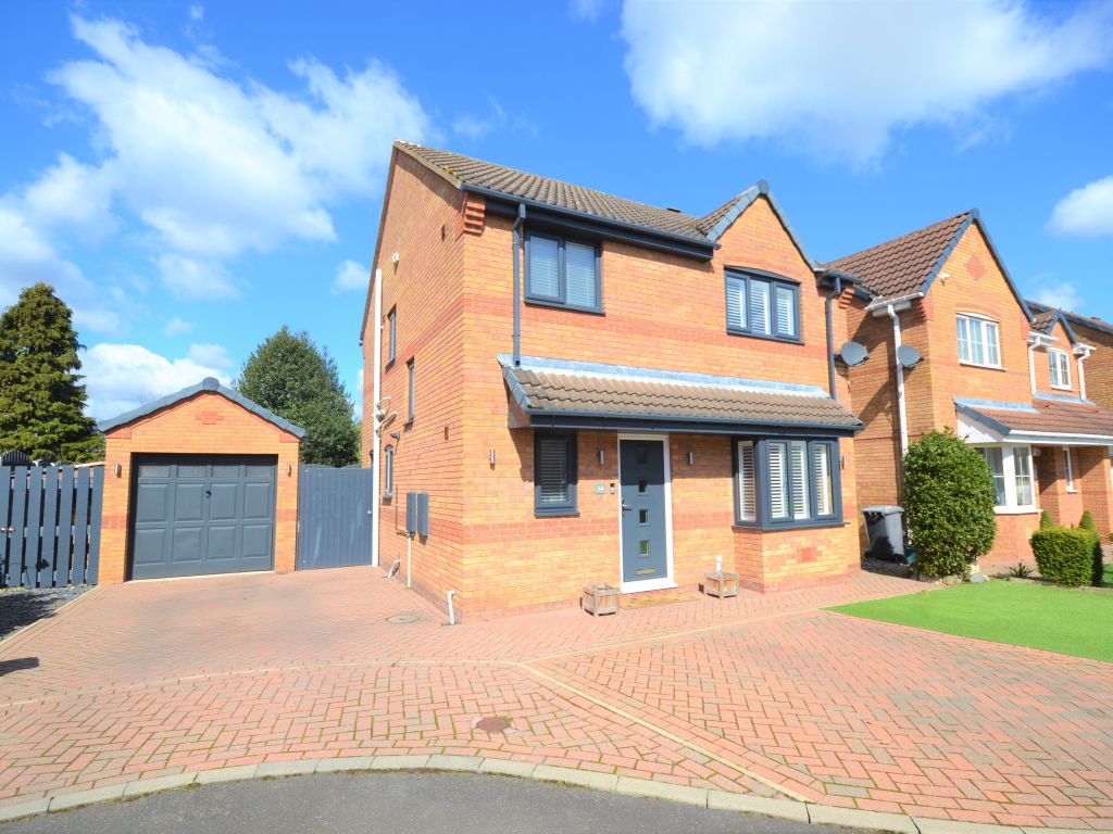 3 bed detached house for sale in Dursley Court, Auckley, Doncaster DN9