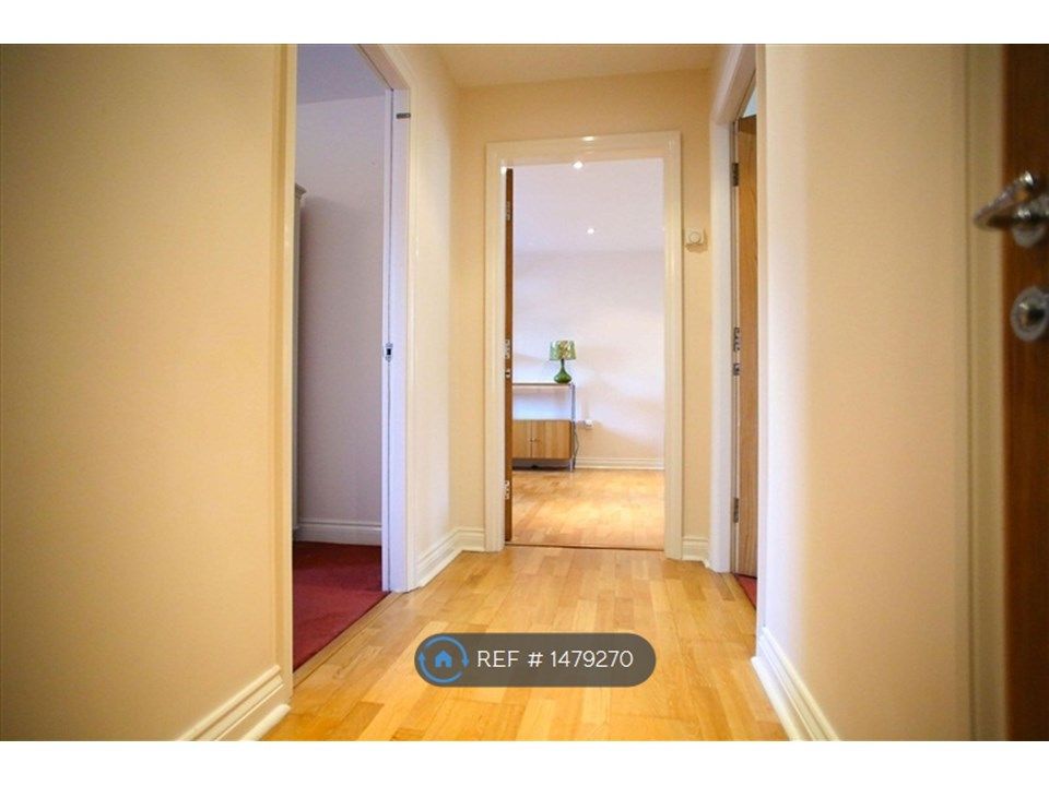 2 bed flat to rent in Minton Court, Bolton BL3 Zoopla