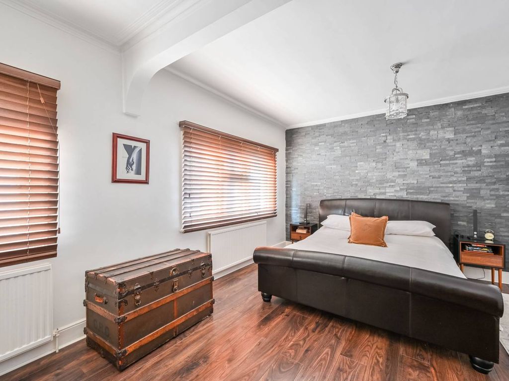 3 bed detached house for sale in Beech Road, Streatham, London SW16