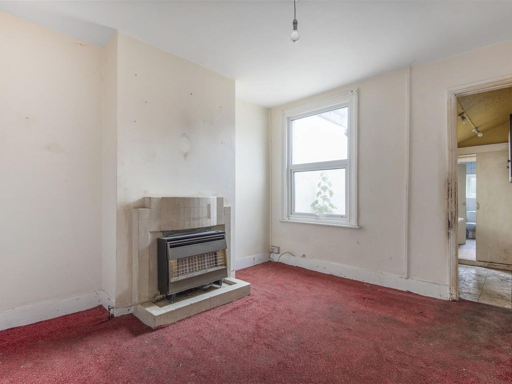 2 bed terraced house for sale in Cumberland Road, Reading RG1 Zoopla