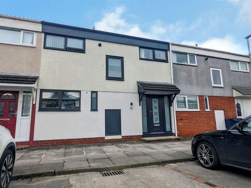 3 bed terraced house for sale in Wheatacre, Skelmersdale WN8, £125,000