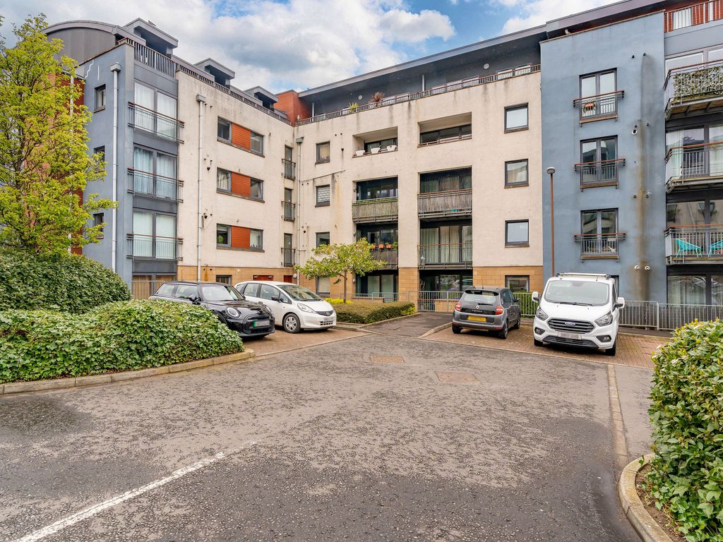 2 bed flat for sale in 4/1 East Pilton Farm Avenue, Fettes, Edinburgh