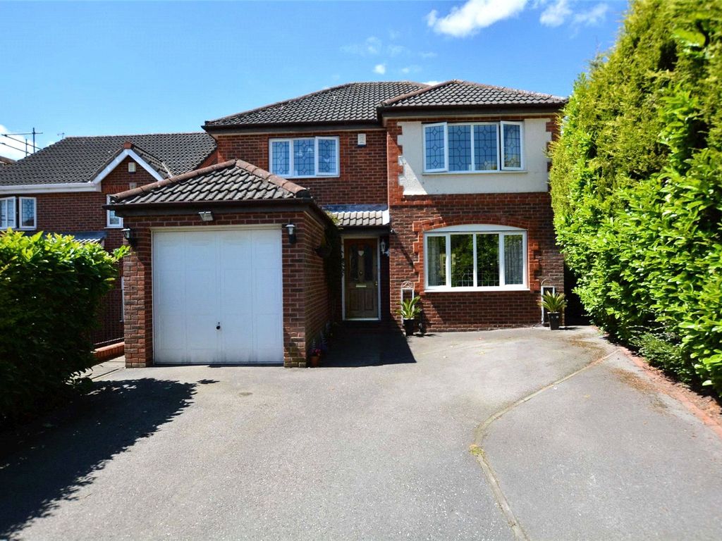 4 bed detached house for sale in Woodlea Green, Meanwood, Leeds LS6