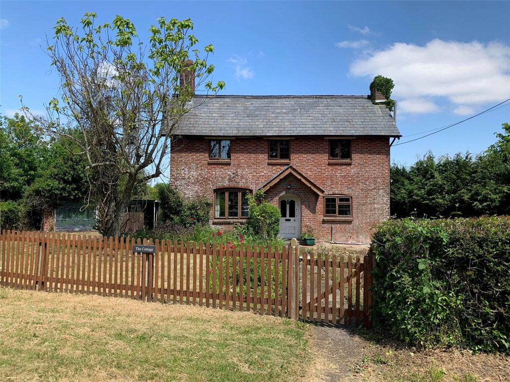 4 bed detached house for sale in Sherfield English Lane, Plaitford